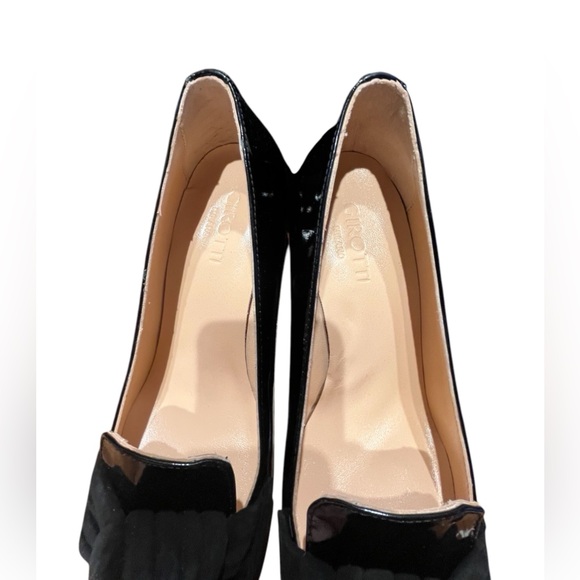 Girotti Classic Heels - Picture 3 of 5